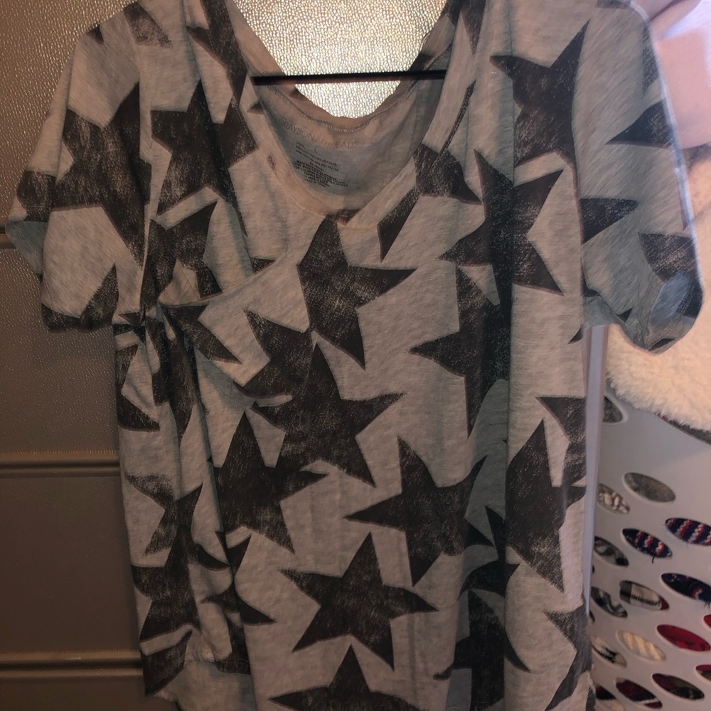 star t-shirt!!! 🖤⭐️